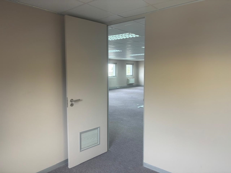 To Let Commercial Property for Rent in Rosendal Western Cape